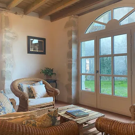 Le Clos Des Mesanges Holiday home *